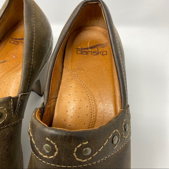 Brown Genuine Leather Riki Full Grain Clogs - Picture 8 of 10